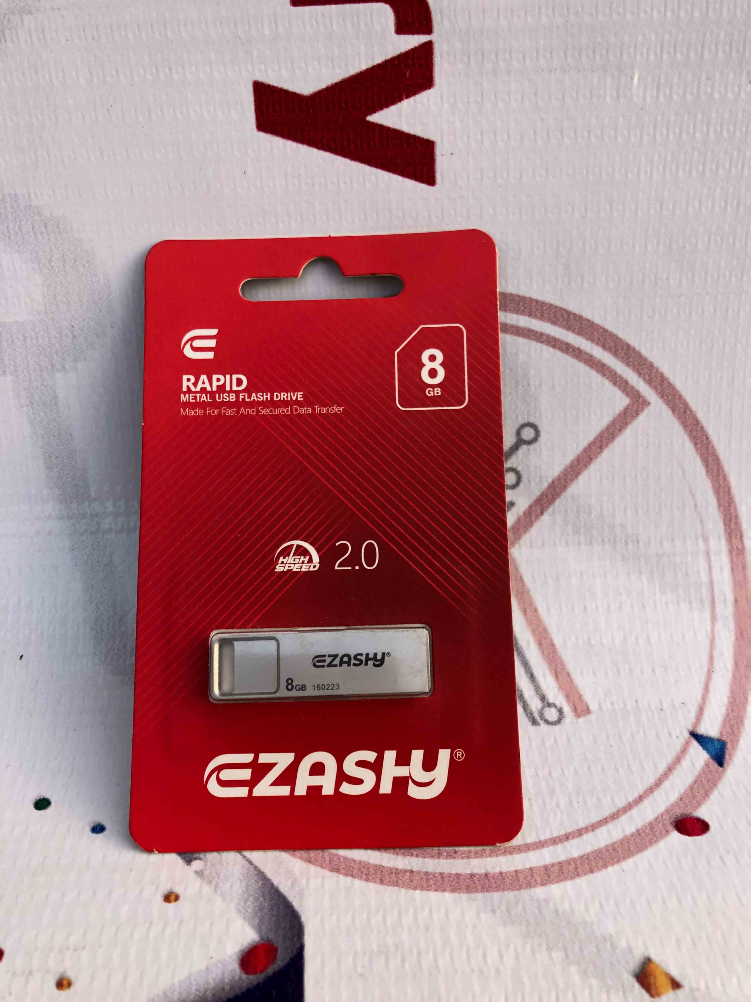 Ezashy flash drive 8GB